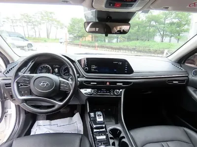 Hyundai Sonata 2022, 127122 км, за 9255.61 USD - фото 7