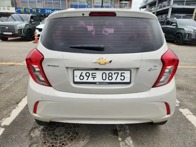 ChevroletGMDaewoo Spark 2016, 96760 км, за 3575.37 USD - фото 6