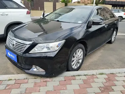 Toyota Camry · 2012 год