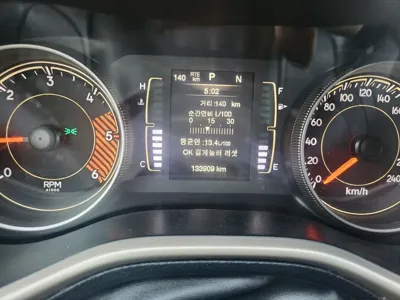 Jeep Cherokee 2015, 133909 км, за 4364.82 USD - фото 10