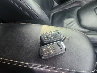 Jeep Cherokee 2015, 133909 км, за 4364.82 USD - фото 19