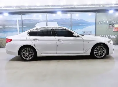 BMW 5-Series 2018, 199820 км, за 11649.41 USD