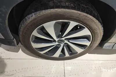 BYD Song PLUS New Energy 2024, 40300 км, за 15430 USD - фото 10