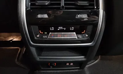 BMW X5 2025, 9606 км, за 85269.79 USD - фото 35