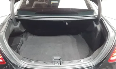 Mercedes-Benz E-Class 2018, 69758 км, за 16221.51 USD - фото 18