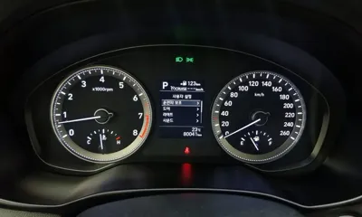 Hyundai Grandeur 2019, 80041 км, за 10378.35 USD - фото 8