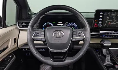 Toyota Sienna 2021, 66193 км, за 28817.12 USD - фото 15