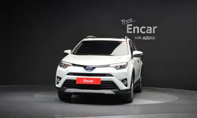 Toyota RAV4 2018, 63379 км, за 18136.9 USD