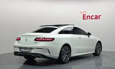 Mercedes-Benz E-Class 2022, 48822 км, за 33894.94 USD