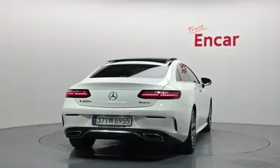 Mercedes-Benz E-Class 2022, 48822 км, за 33894.94 USD