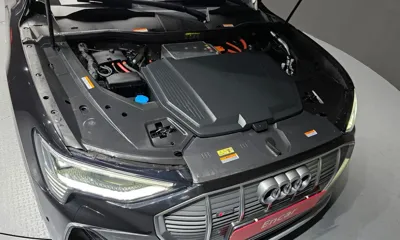 Audi e-tron 2022, 81414 км, за 30260.98 USD - фото 6