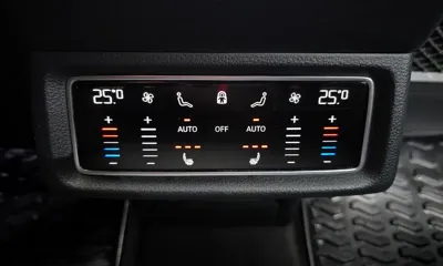 Audi e-tron 2022, 81414 км, за 30260.98 USD - фото 18