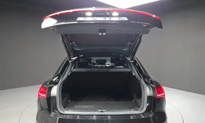 Audi e-tron 2022, 81414 км, за 30260.98 USD - фото 20