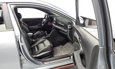 Hyundai Veloster 2019, 112409 км, за 7619.55 USD - фото 11