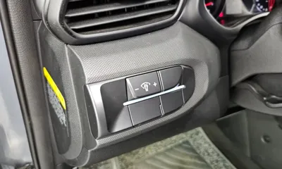Hyundai Veloster 2019, 112409 км, за 7619.55 USD - фото 17