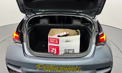 Hyundai Veloster 2019, 112409 км, за 7619.55 USD - фото 20