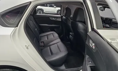 Kia K3 2020, 75526 км, за 8130.62 USD - фото 11