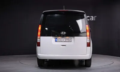 Hyundai Staria 2025, 19426 км, за 18145.68 USD