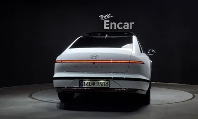 Hyundai Grandeur 2023, 21965 км, за 28095.05 USD