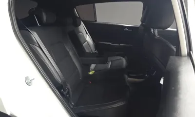Kia Sportage 2020, 126111 км, за 19537.47 USD - фото 11