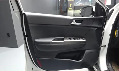 Kia Sportage 2020, 126111 км, за 19537.47 USD - фото 24