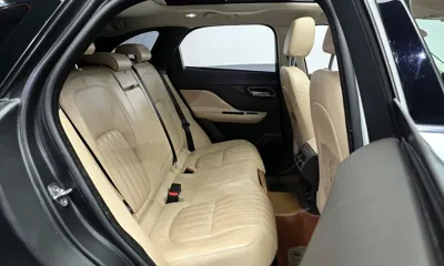 Jaguar F-Pace 2018, 166029 км, за 8861.76 USD - фото 12