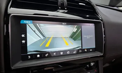 Jaguar F-Pace 2018, 166029 км, за 8861.76 USD - фото 15