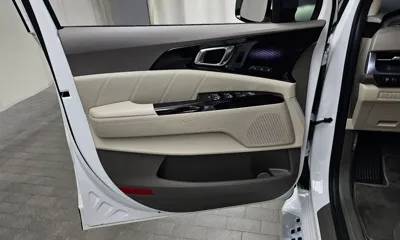 Kia Canival 2023, 50523 км, за 24028.12 USD - фото 24