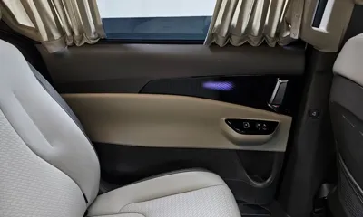 Kia Canival 2023, 50523 км, за 24028.12 USD - фото 25