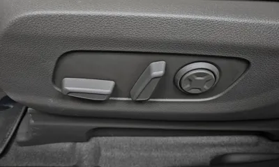 Kia Canival 2023, 50523 км, за 24028.12 USD - фото 31