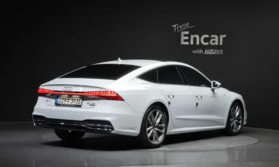 Audi A7 2021, 52719 км, за 33811.09 USD
