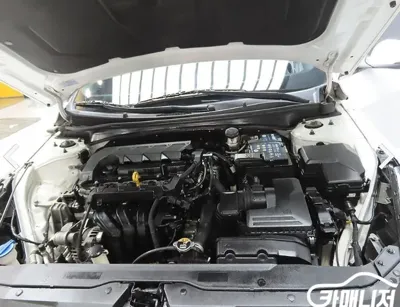 Hyundai Avante 2021, 82304 км, за 11356.18 USD - фото 8