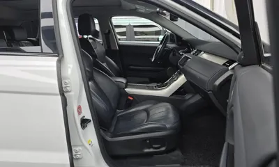 Land Rover Range Rover Evoque 2018, 77221 км, за 9715.11 USD - фото 11