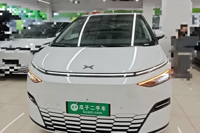 Xpeng X9 2025, 14500 км, за 43173 USD
