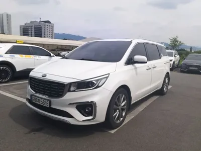 Kia Canival · 2019 год