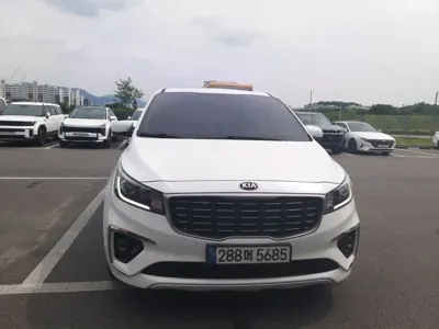 Kia Canival 2019, 122007 км, за 8205.33 USD