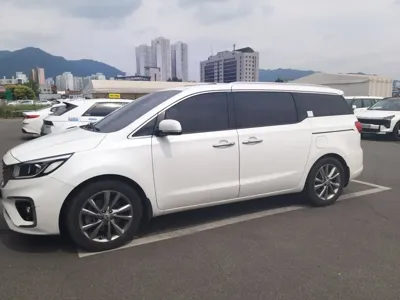 Kia Canival 2019, 122007 км, за 8205.33 USD