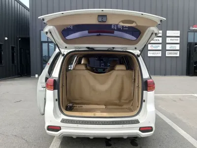 Kia Canival 2019, 122007 км, за 8143.33 USD - фото 16
