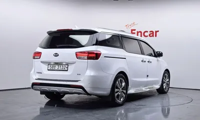 Kia Canival 2018, 78633 км, за 10568.47 USD