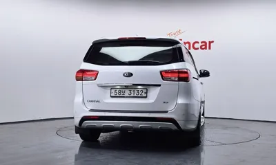 Kia Canival 2018, 78633 км, за 10568.47 USD