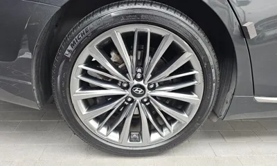 Hyundai Grandeur 2019, 91117 км, за 9702.41 USD