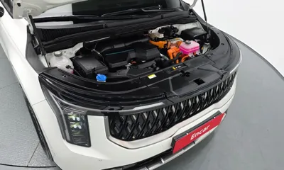 Kia Canival 2025, 20756 км, за 26958.38 USD - фото 6
