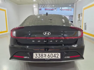 Hyundai Sonata 2022, 105765 км, за 10437.18 USD