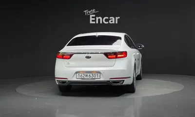 Kia K7 2016, 75550 км, за 9243.47 USD