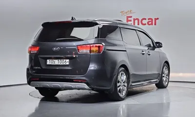 Kia Canival 2017, 150055 км, за 8527.24 USD