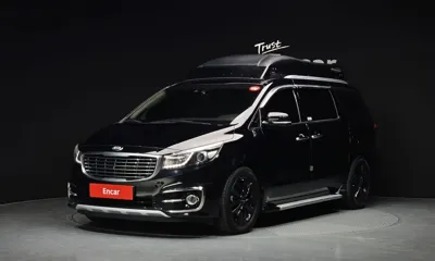 Kia Canival · 2015 год