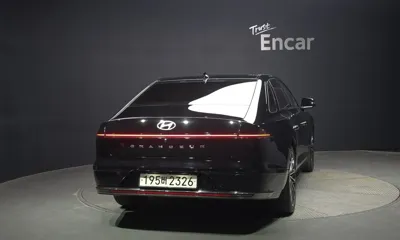 Hyundai Grandeur 2023, 29008 км, за 23959.56 USD
