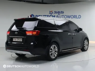 Kia Canival 2016, 128001 км, за 6825.71 USD