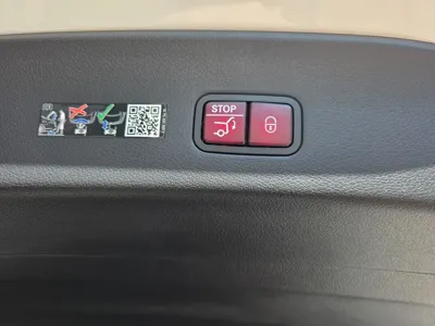 Mercedes-Benz GLC-Class 2024, 19932 км, за 52028.37 USD - фото 7