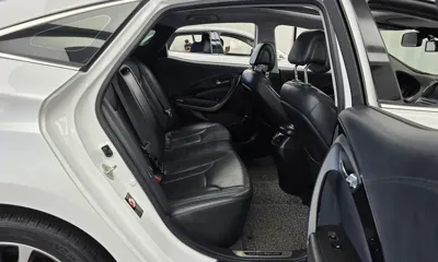 Hyundai Grandeur 2015, 120092 км, за 6104.77 USD - фото 12